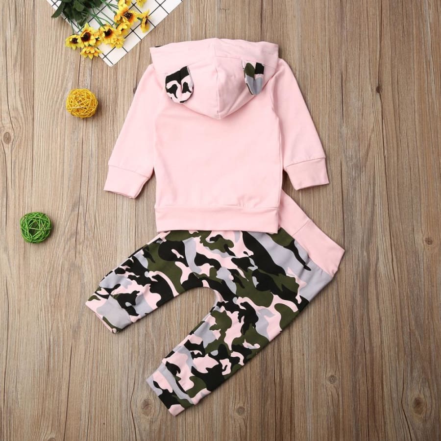 Gorgeous pink & camo light weight hoodie set for babies & toddlers. with cute bear ears on the hood.