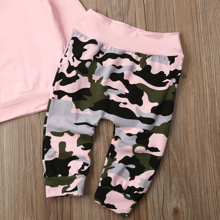 Gorgeous pink & camo light weight hoodie set for babies & toddlers. with cute bear ears on the hood.