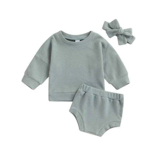 This set includes a long sleeve light weight jumper & matching nappy cover in a Gorgeous Sage colour. Perfect for all year round when styled with pants for the chillier months.