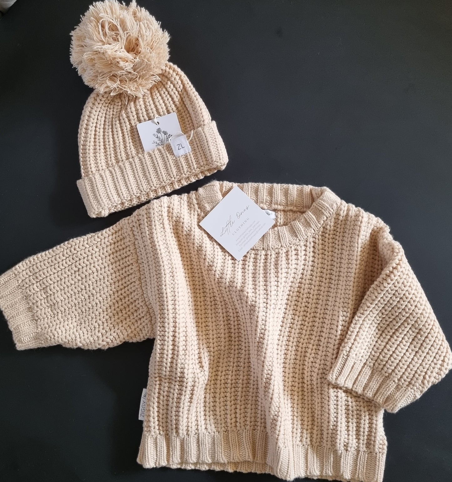 Beanie - Super Chunky Knit - Sand