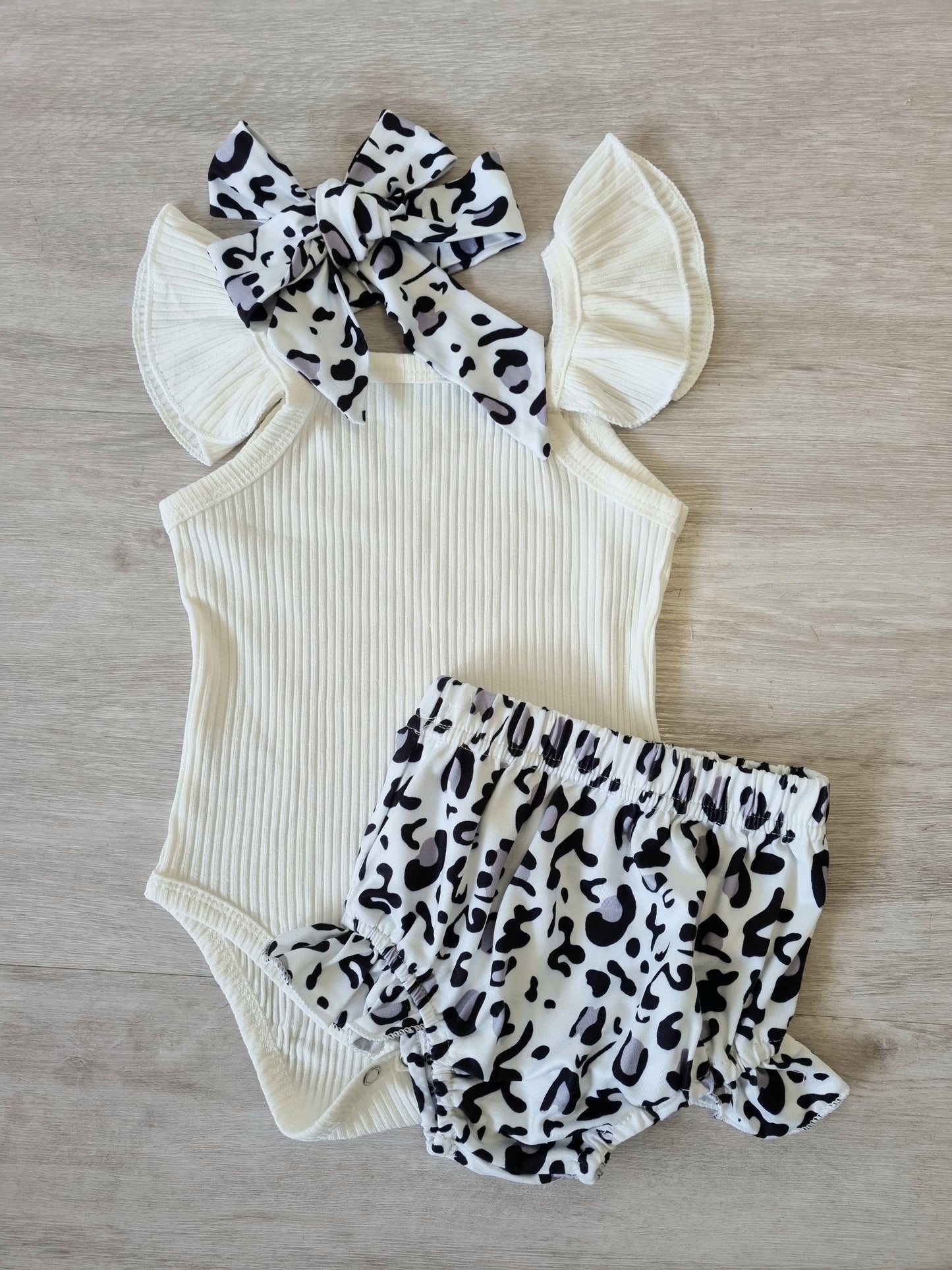 Roma baby 3 Piece Leopard set - White